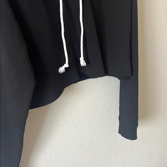 Wild Fable Black Hoodie with White Drawstrings - Picture 3 of 3